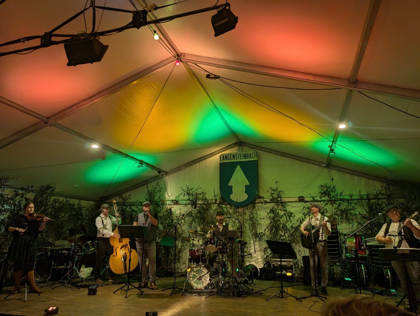 Foto vom Auftritt in Spielberg auf dem Dorffest aus Bandsicht