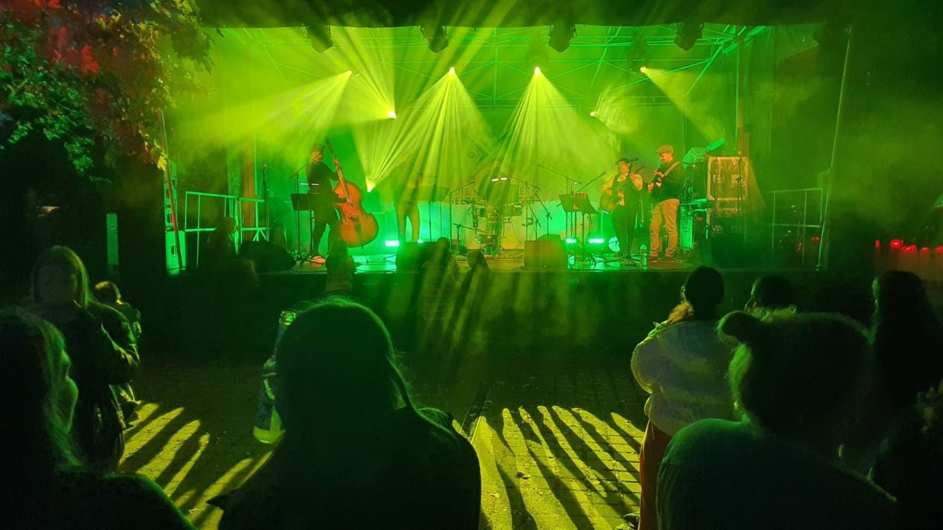 Foto vom Auftritt in Langensteinbach auf der Kürbisnacht